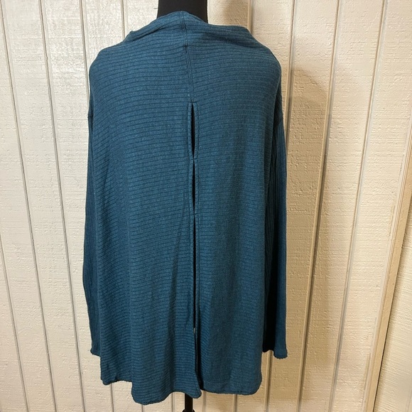 Free People We The Free Lover Rib Thermal Top Sweater, size large. - Picture 4 of 8